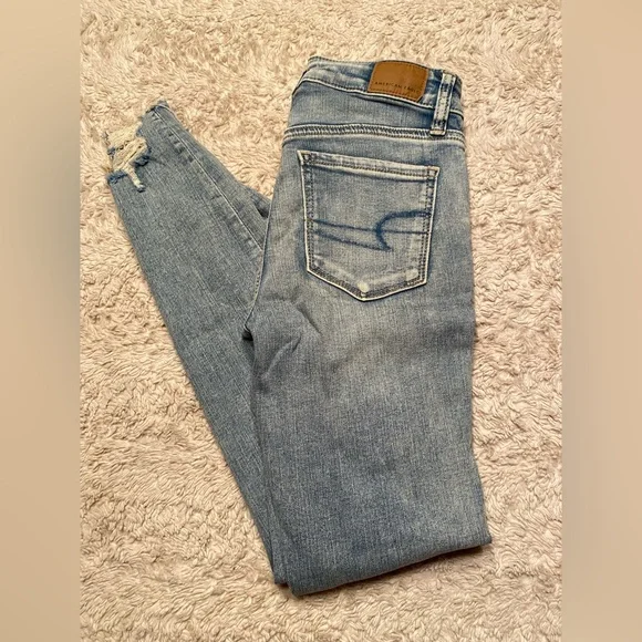 American Eagle Outfitters: Skinny Jeans 🦅 - Picture 7 of 16